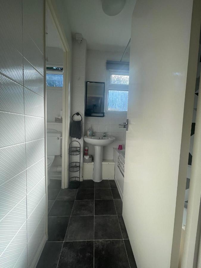 2 Bedroom Holiday Chalet Near Bude Kilkhampton エクステリア 写真